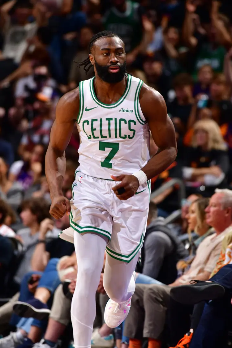 绿衫军队新赛季目标锁定季后赛,士气高昂的简单介绍 绿衫军队新赛季目标锁定季后赛,士气高昂的简单介绍