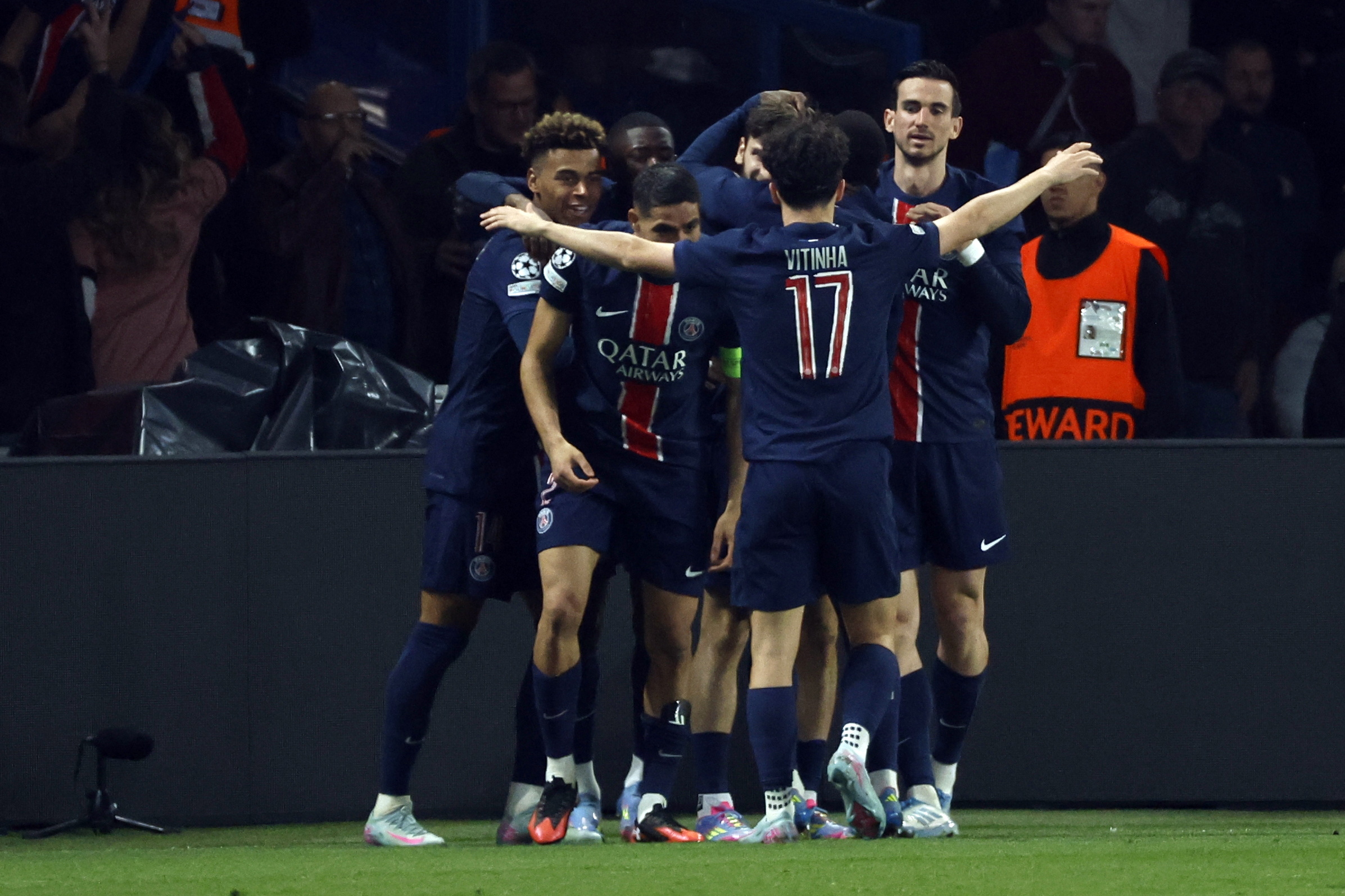 巴黎圣日耳曼大胜尤文图斯晋级欧冠决赛