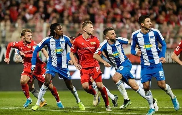 汉诺威客场战胜沙尔克,保级希望渐现的简单介绍 汉诺威客场战胜沙尔克,保级希望渐现的简单介绍