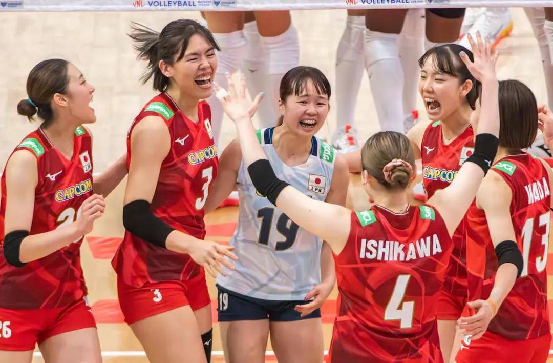 女子排球：日本队实力碾压对手获胜的简单介绍