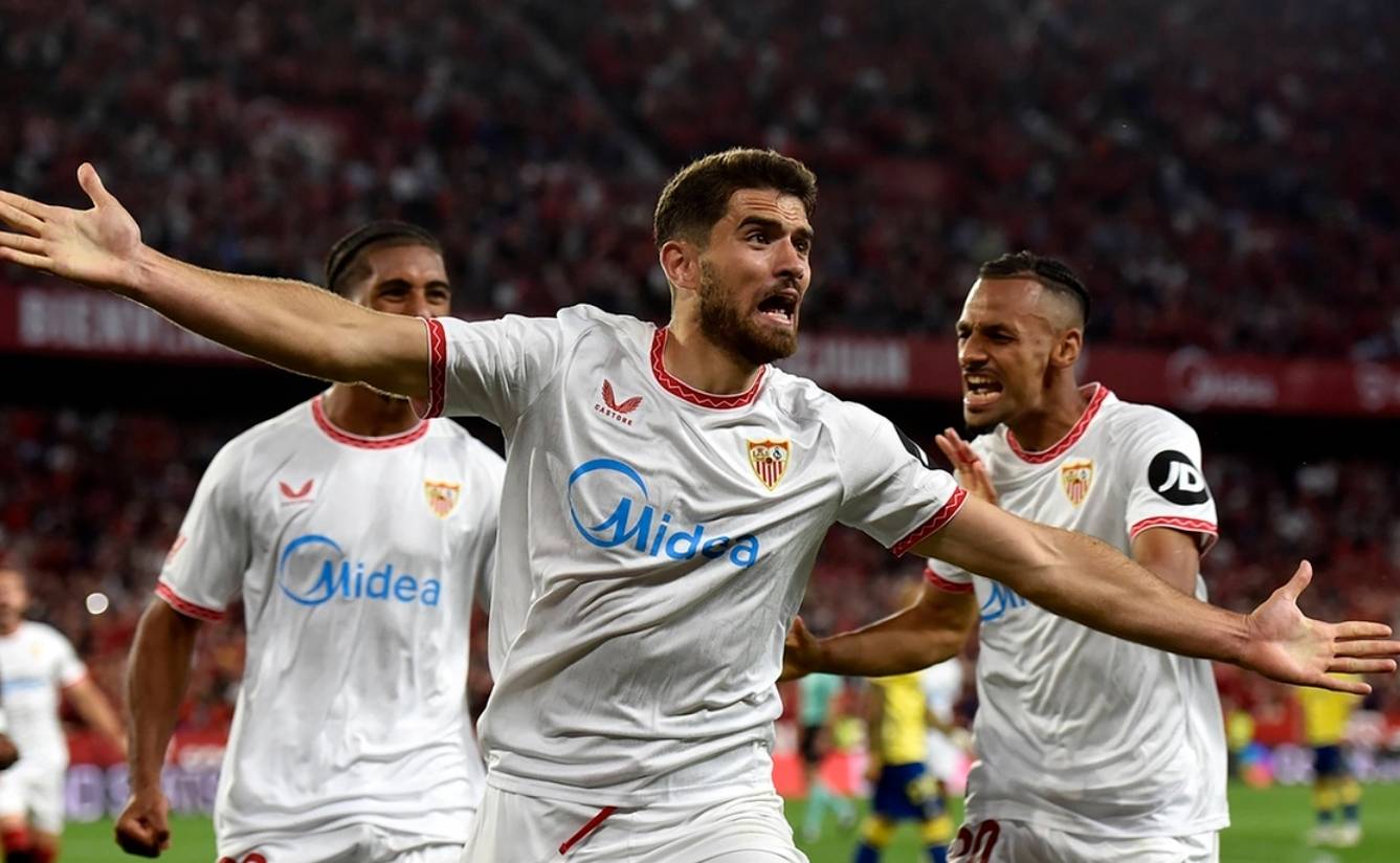 塞维利亚主场告捷，逼近积分榜前列的简单介绍