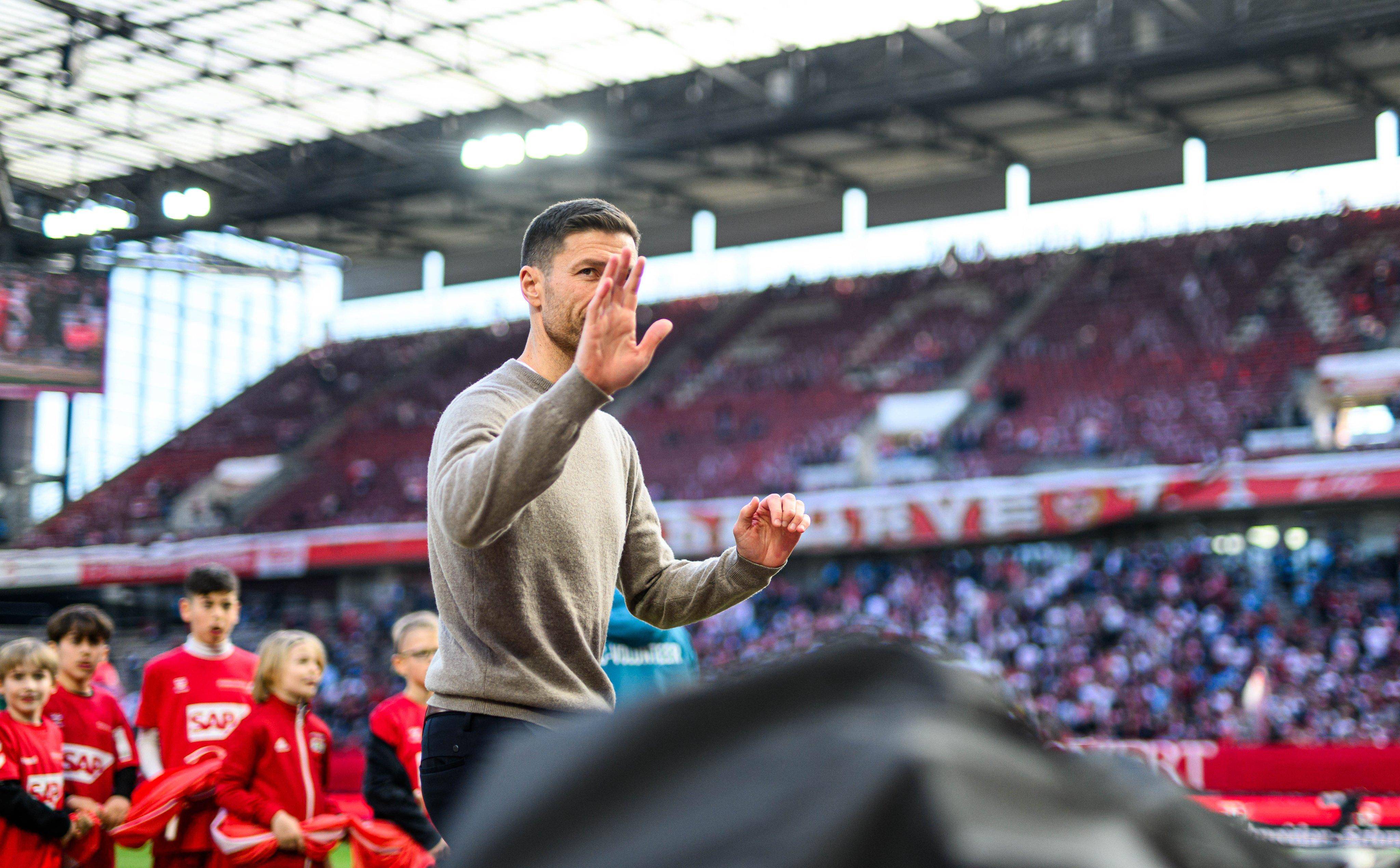 勒沃库森主教练力保阵容稳定,备战下场比赛 勒沃库森主教练力保阵容稳定,备战下场比赛