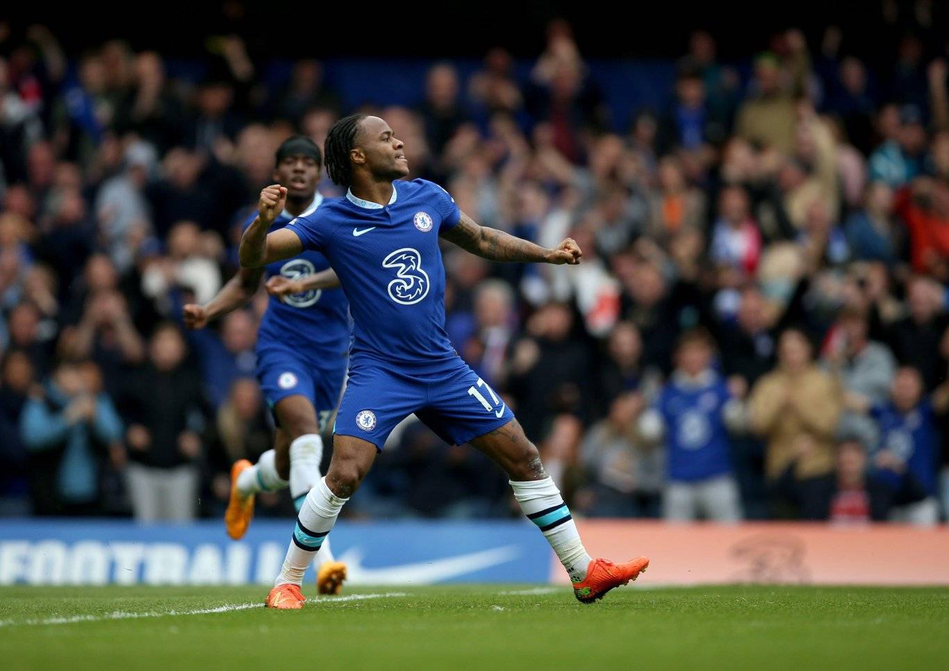 切尔西锋煞伤愈回归！蓝军迎来好消息的简单介绍