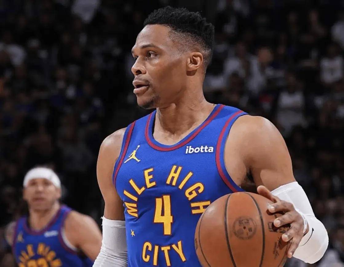 雷霆队前锋状态回升，领队实现逆袭