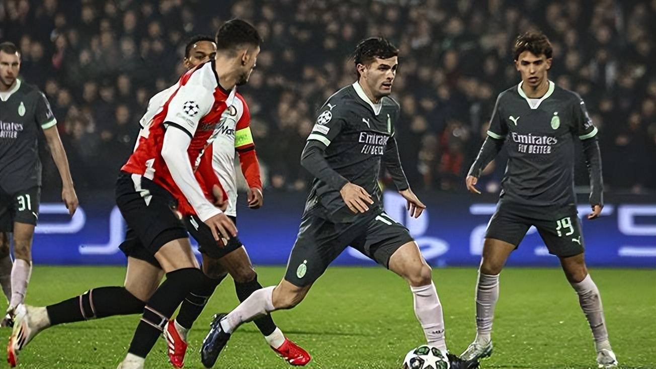 AC米兰中场传球失误,被对手反超比分 AC米兰中场传球失误,被对手反超比分