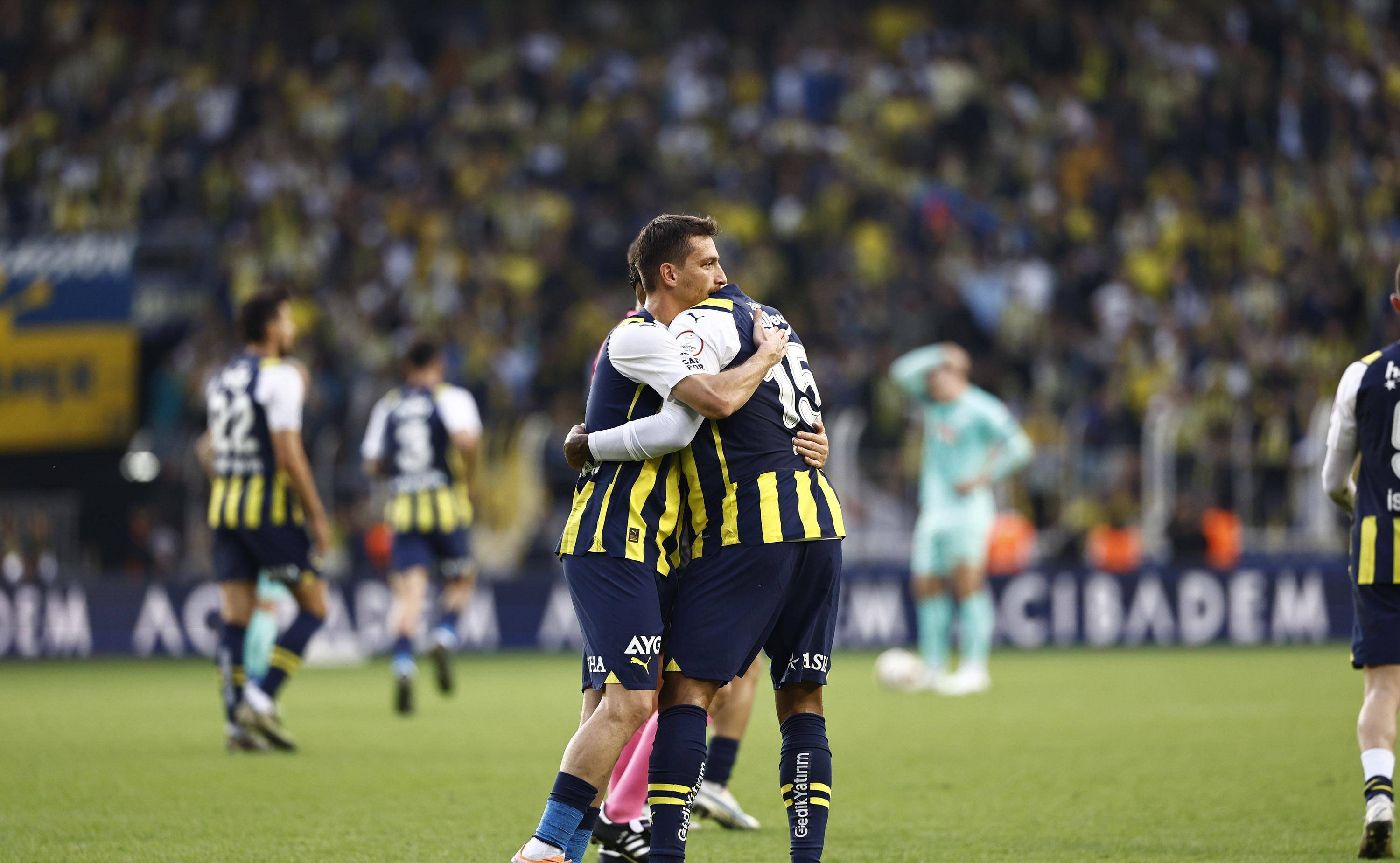 关于英格兰击败摩尔多瓦，领跑积分榜的信息