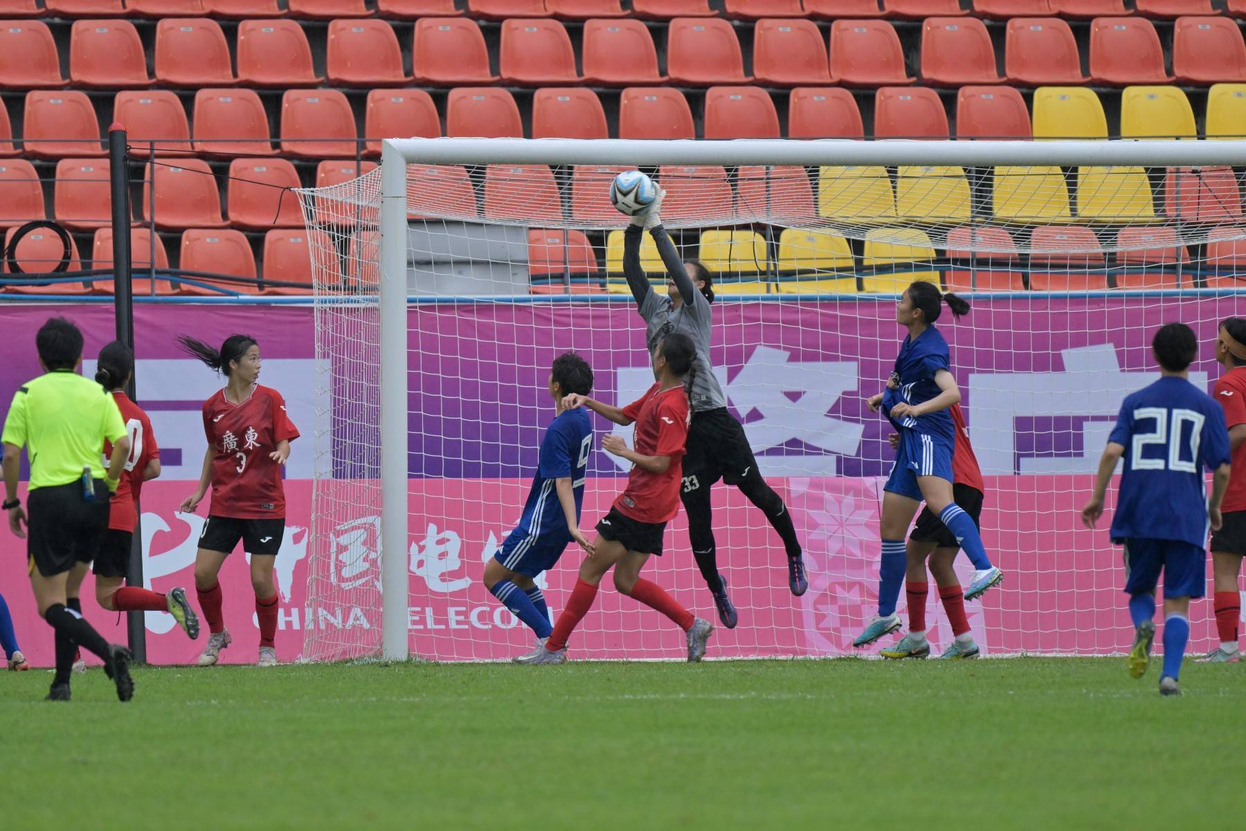 马来西亚女足疯狂发威，冲向八强赛