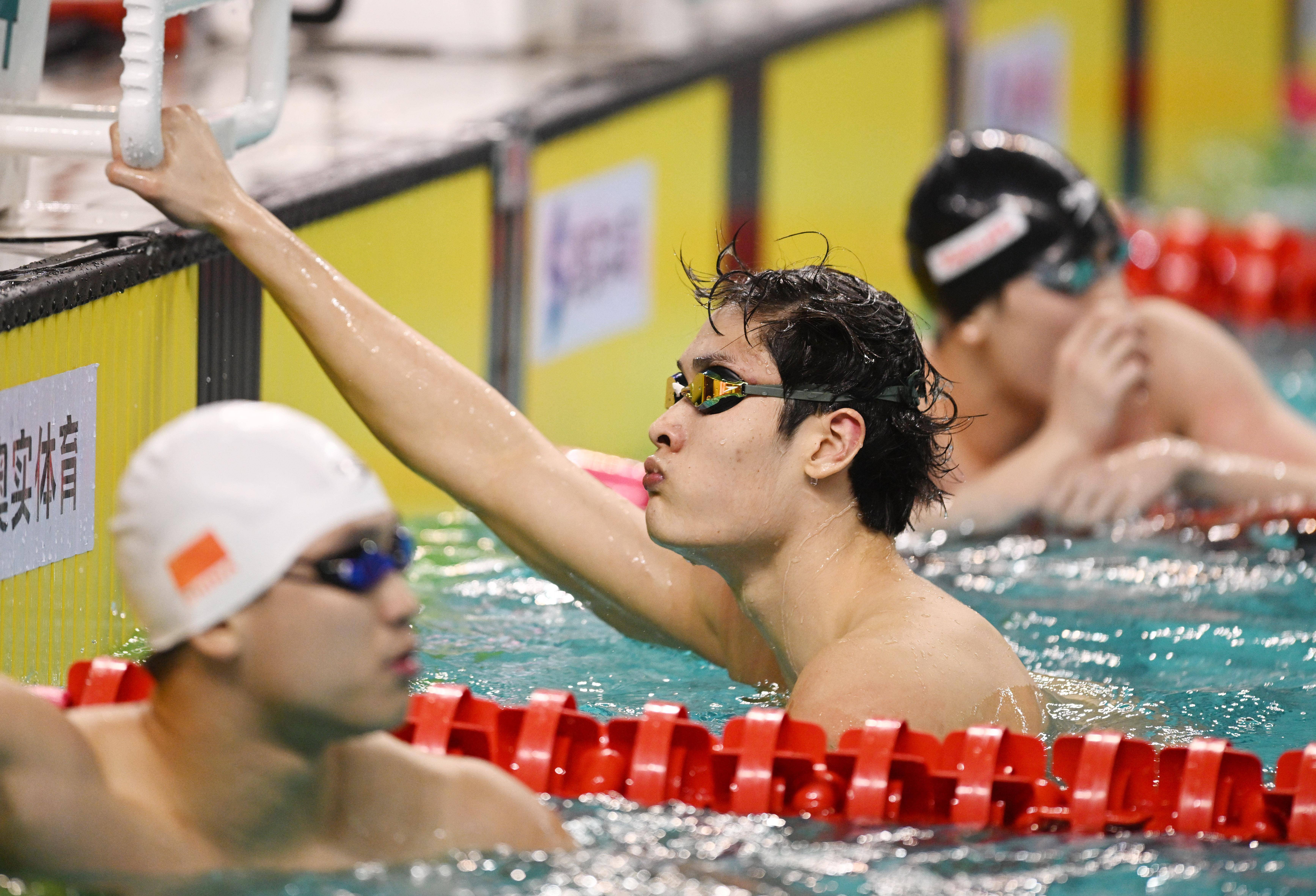 游泳选手勇夺金牌,实力惊人的简单介绍 游泳选手勇夺金牌,实力惊人的简单介绍