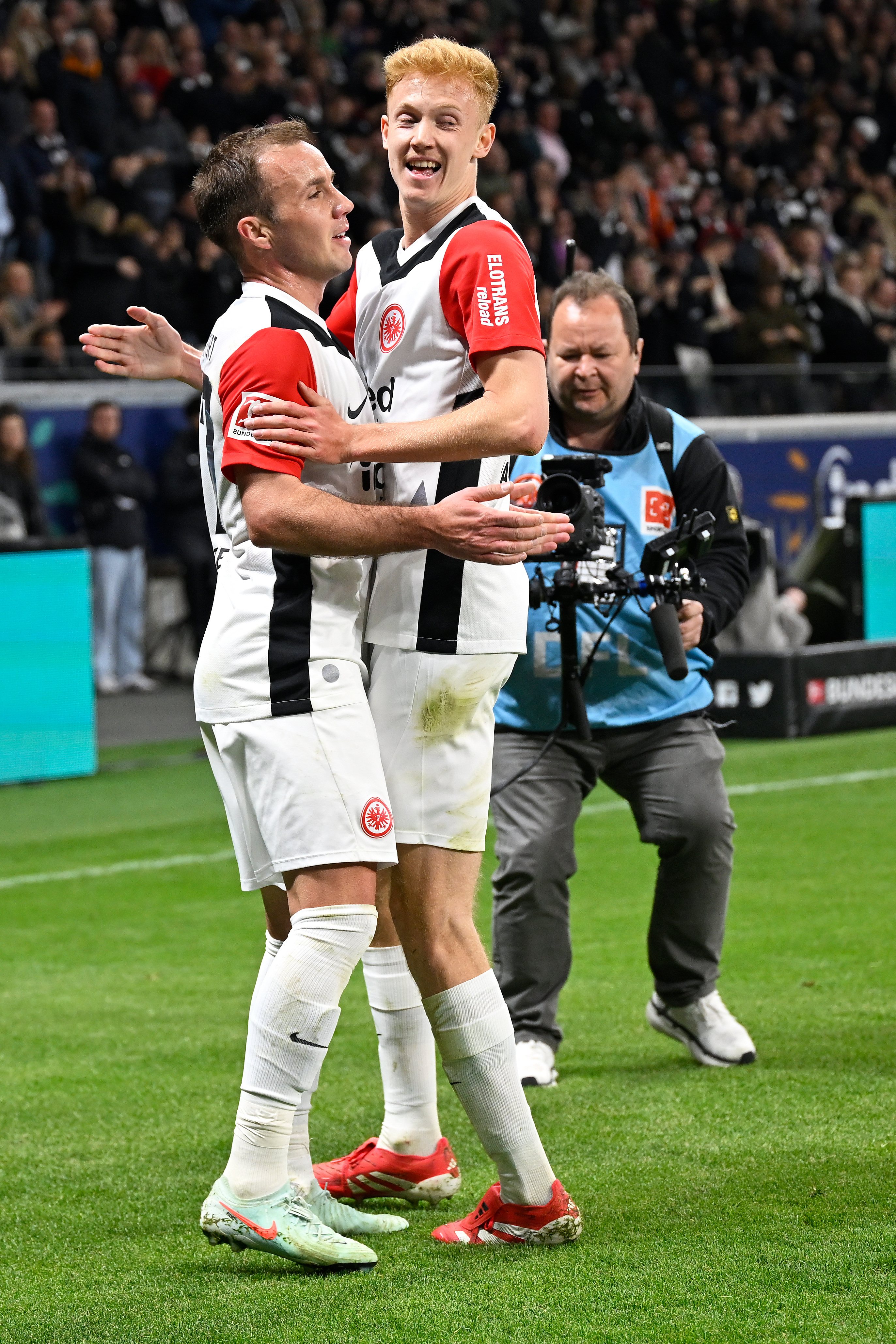 斯图加特战胜沃尔夫斯堡，取得宝贵胜利