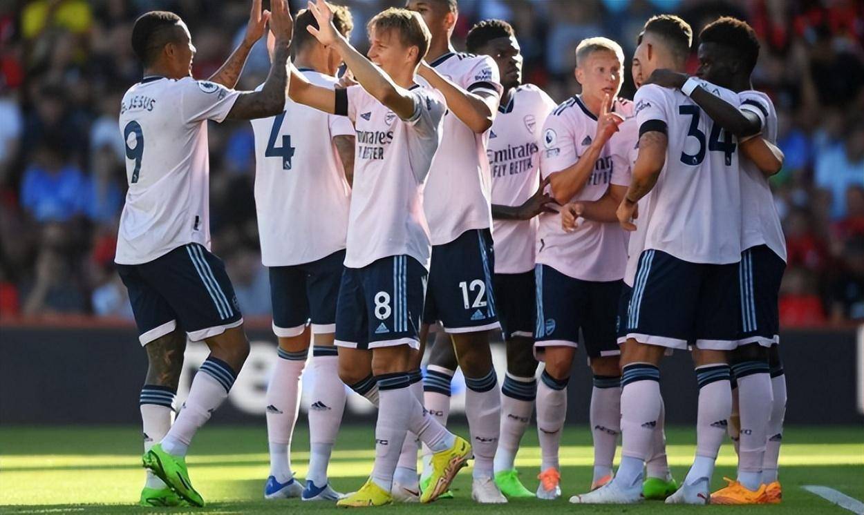 利物浦主场大胜富勒姆，领跑英超不可动摇