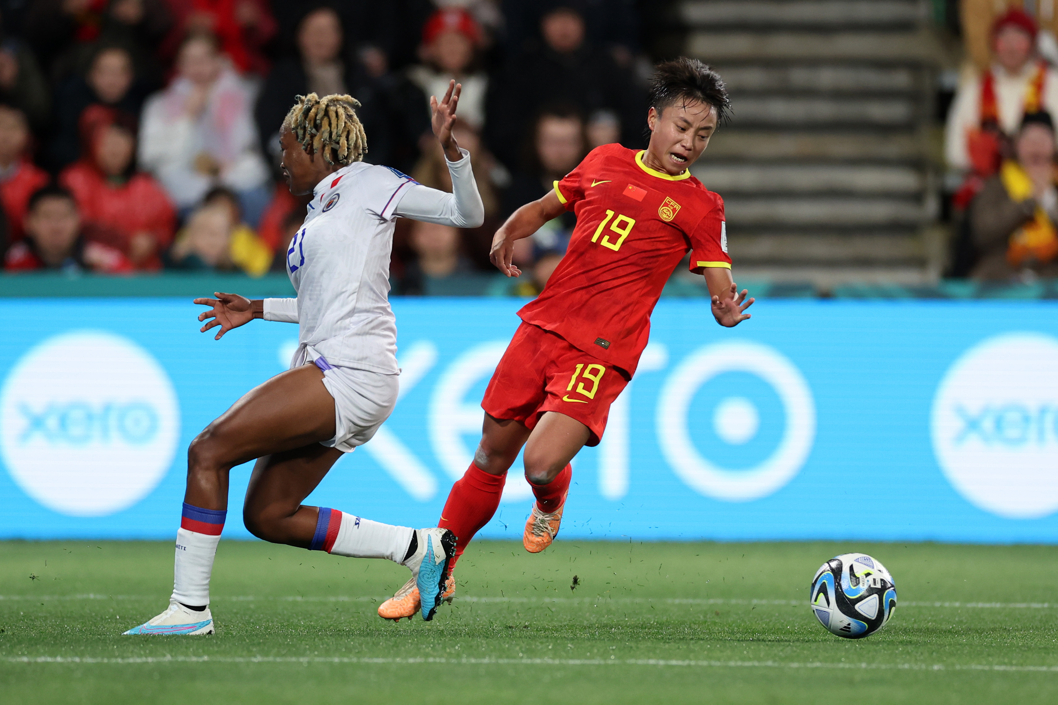 南非女足在比赛中展现出顽强的战斗精神 南非女足在比赛中展现出顽强的战斗精神