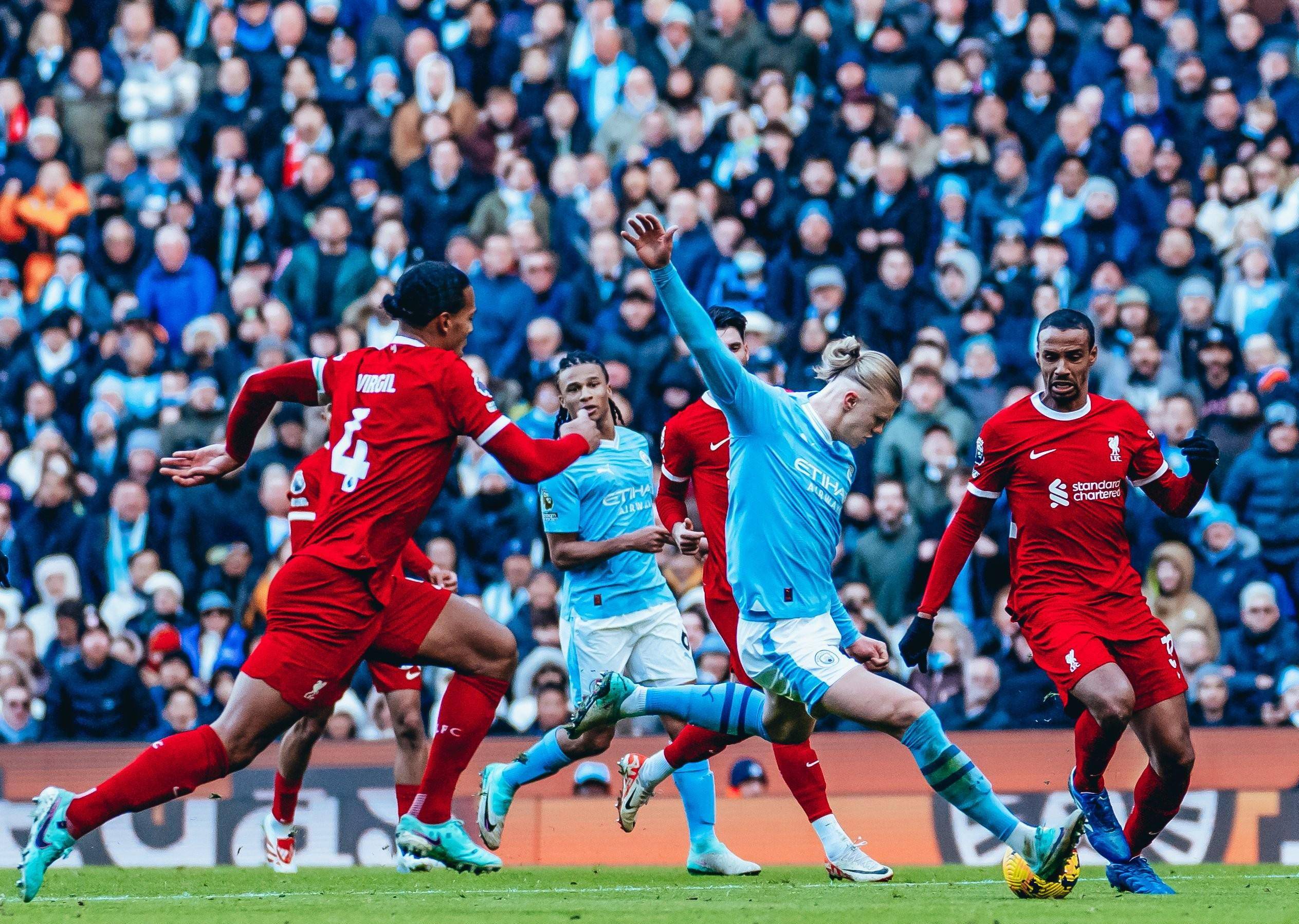 伯恩茅斯遭遇连败,保级形势堪忧 伯恩茅斯遭遇连败,保级形势堪忧