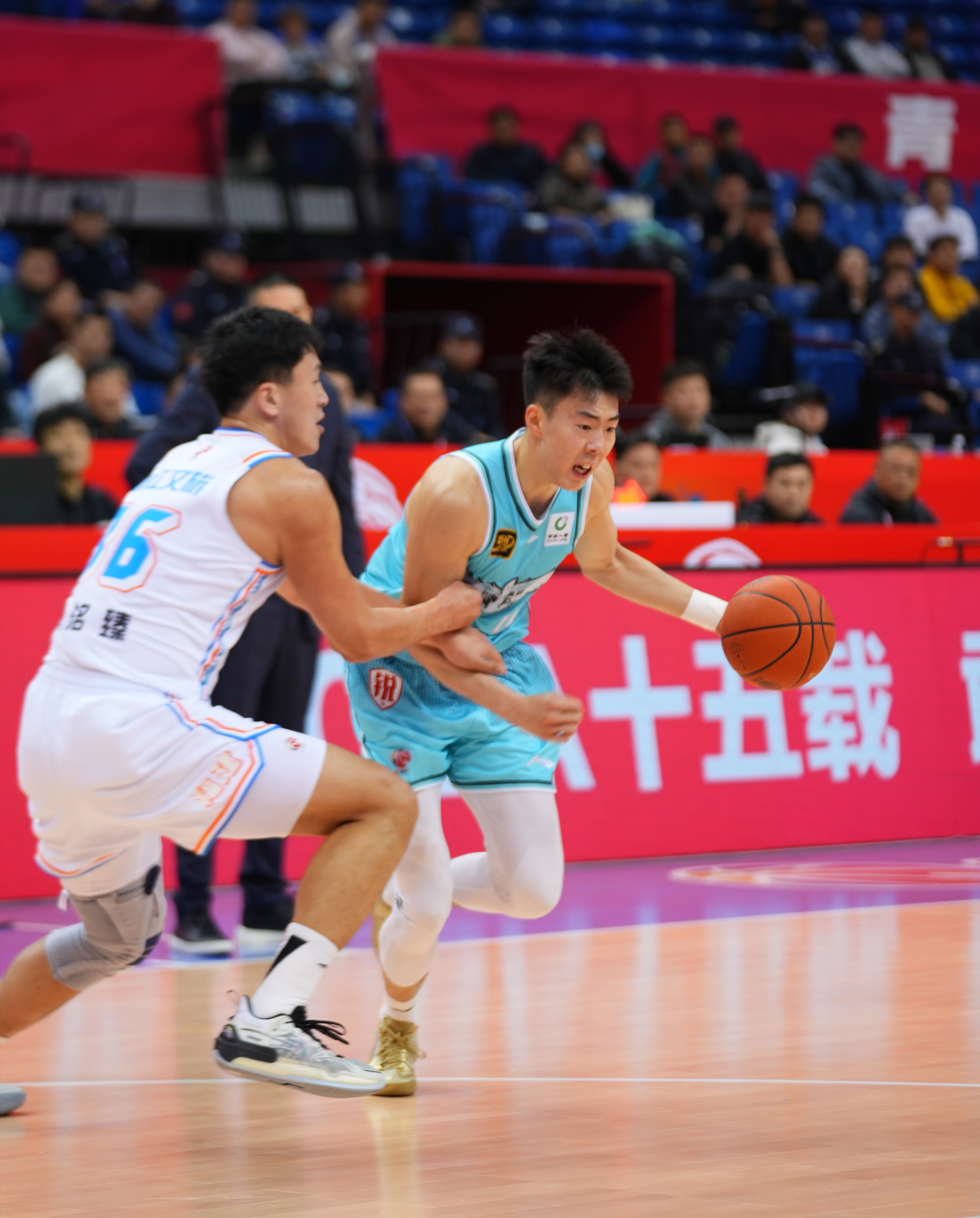 福建队在比赛中表现出色,战胜对手 福建队在比赛中表现出色,战胜对手