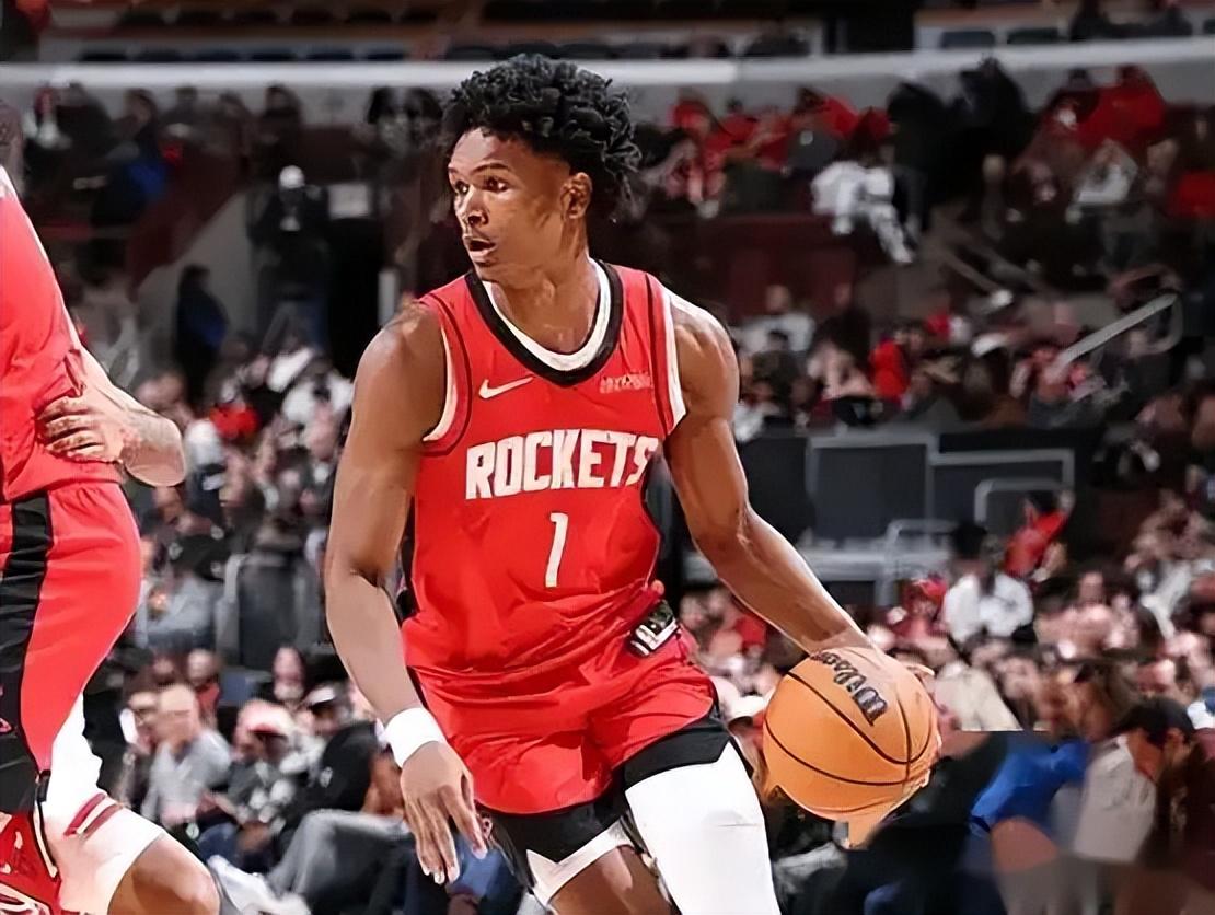 火箭队客场逆转胜出，振作雄心士气