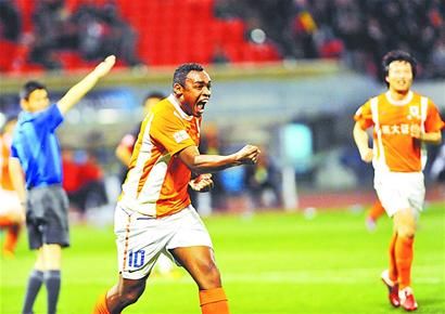 陕西队主场告捷，全队士气高昂