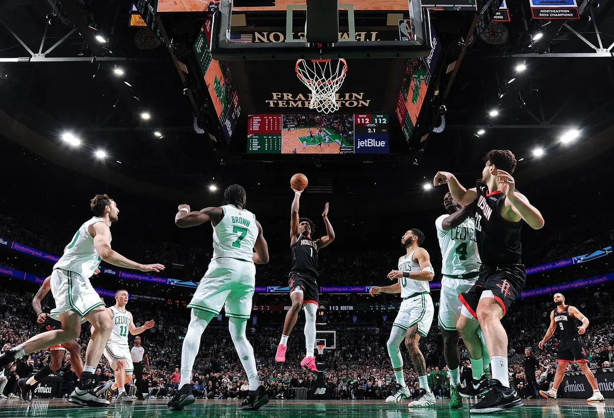 凯尔特人队取得连胜,东部第一稳固 凯尔特人队取得连胜,东部第一稳固