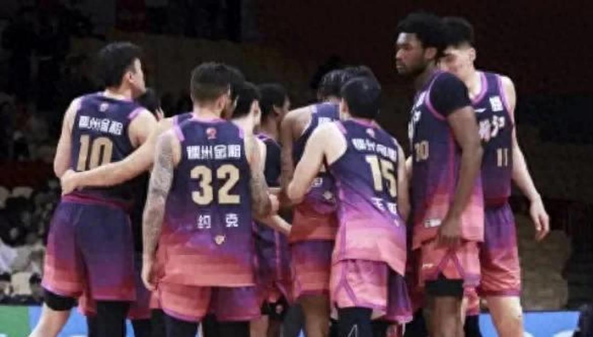 大连男篮力克四川，赢得关键胜利