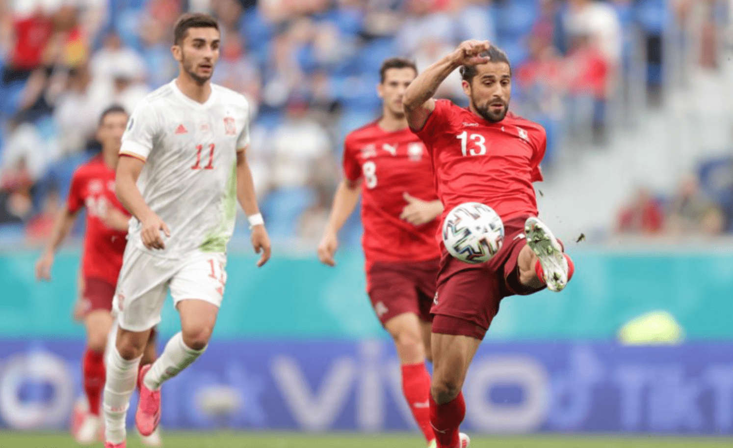 瑞士击败法国，领跑小组晋级资格