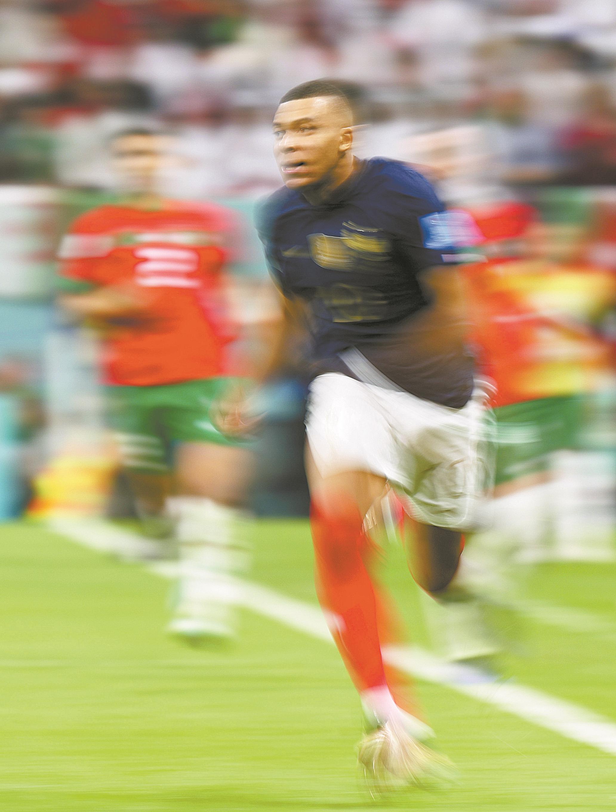 法国男篮一路高歌，晋级世界杯四强