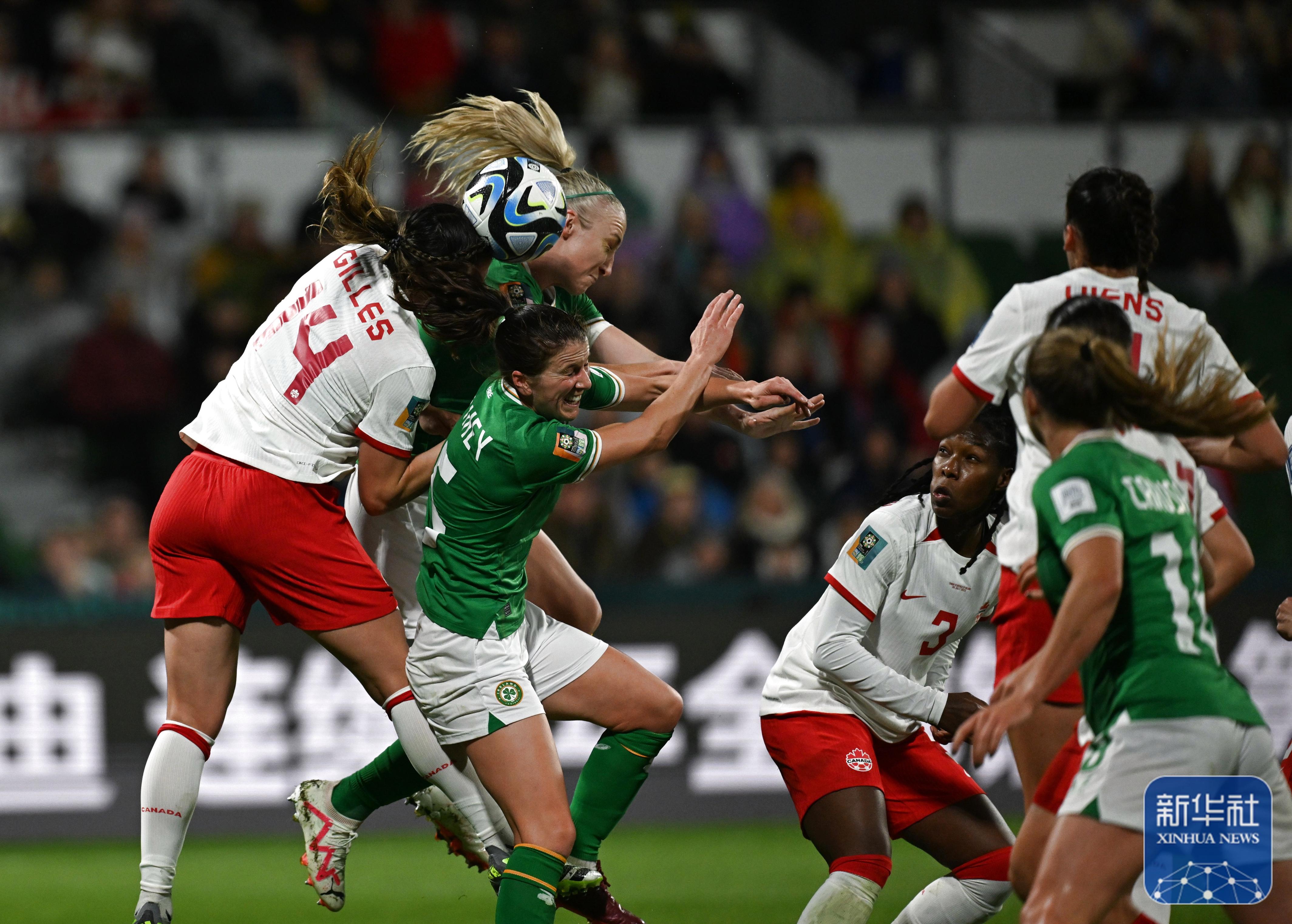 爱尔兰队在对阵卢森堡队中取得关键胜利