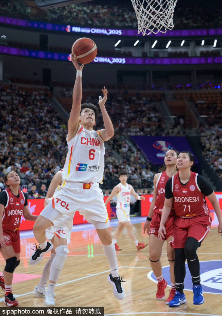 男篮联赛热门球队的表现令人瞩目