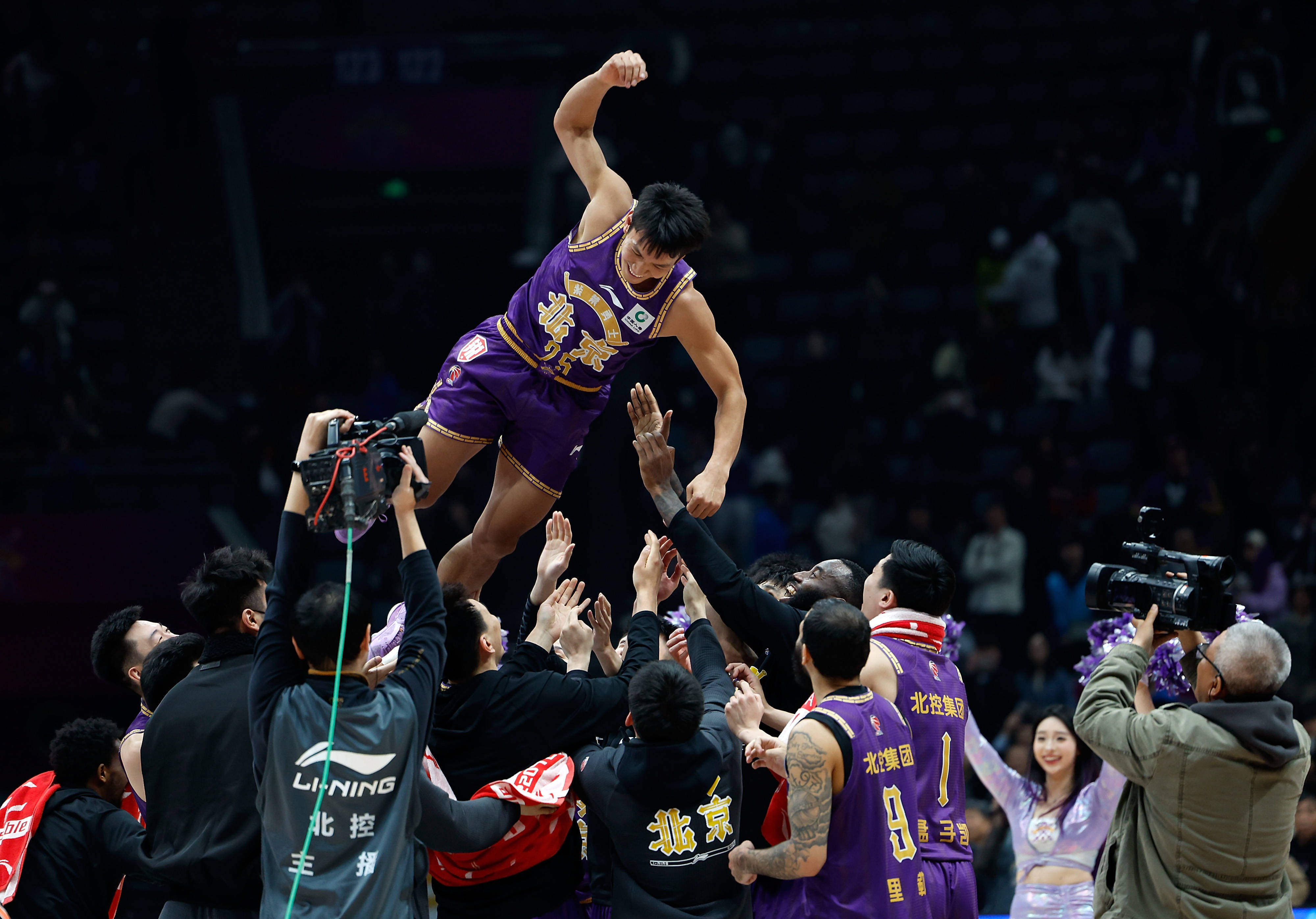 CBA精彩对决瞬间即将开启，球队角逐角逐的简单介绍