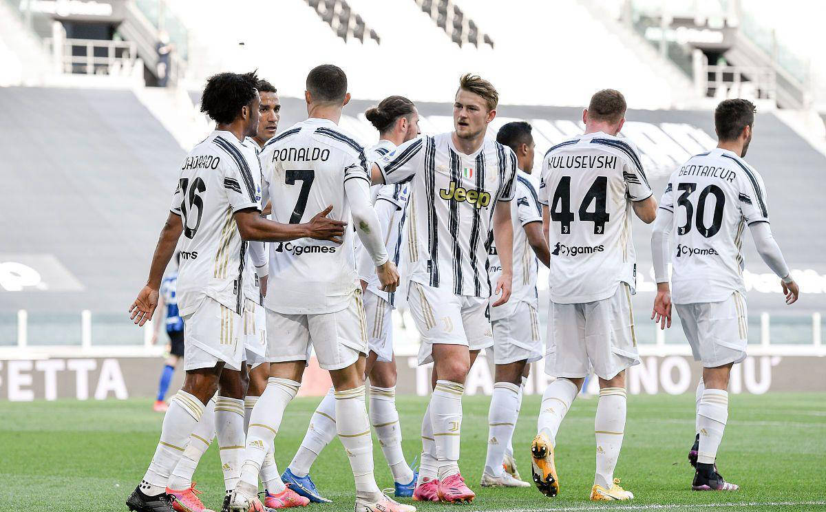 尤文图斯主场击败对手晋级淘汰赛