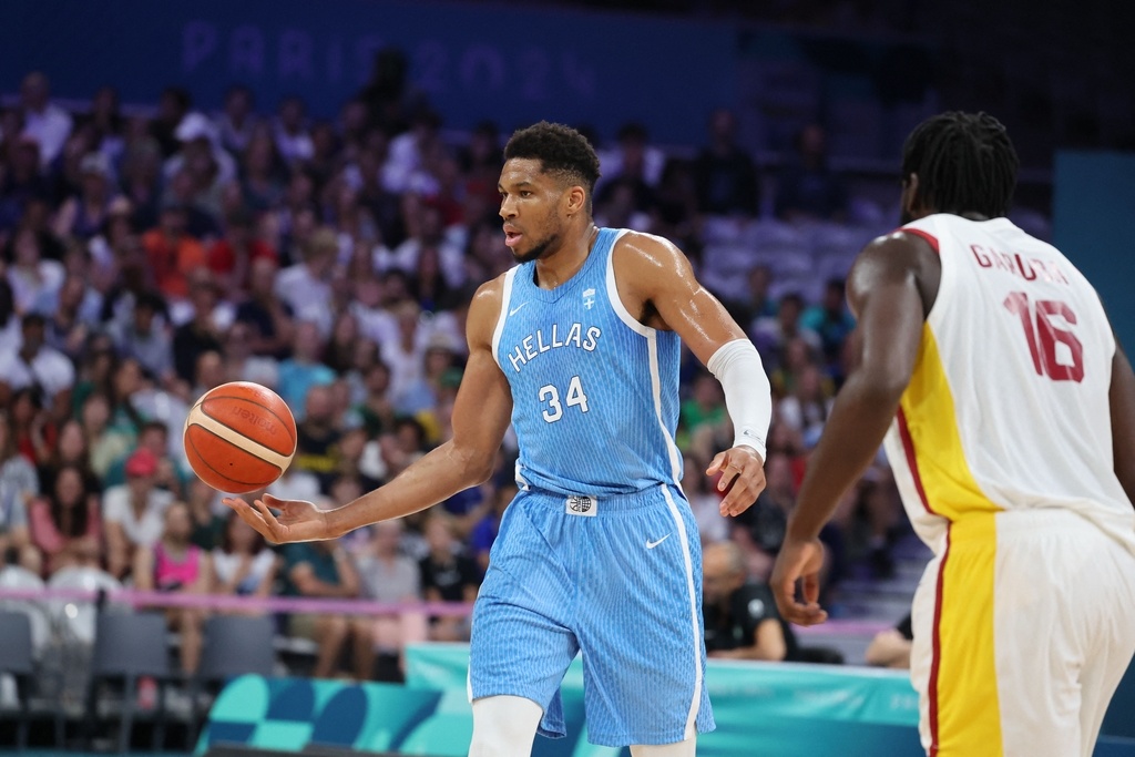 西班牙再次获胜,希腊遭遇失败 西班牙再次获胜,希腊遭遇失败