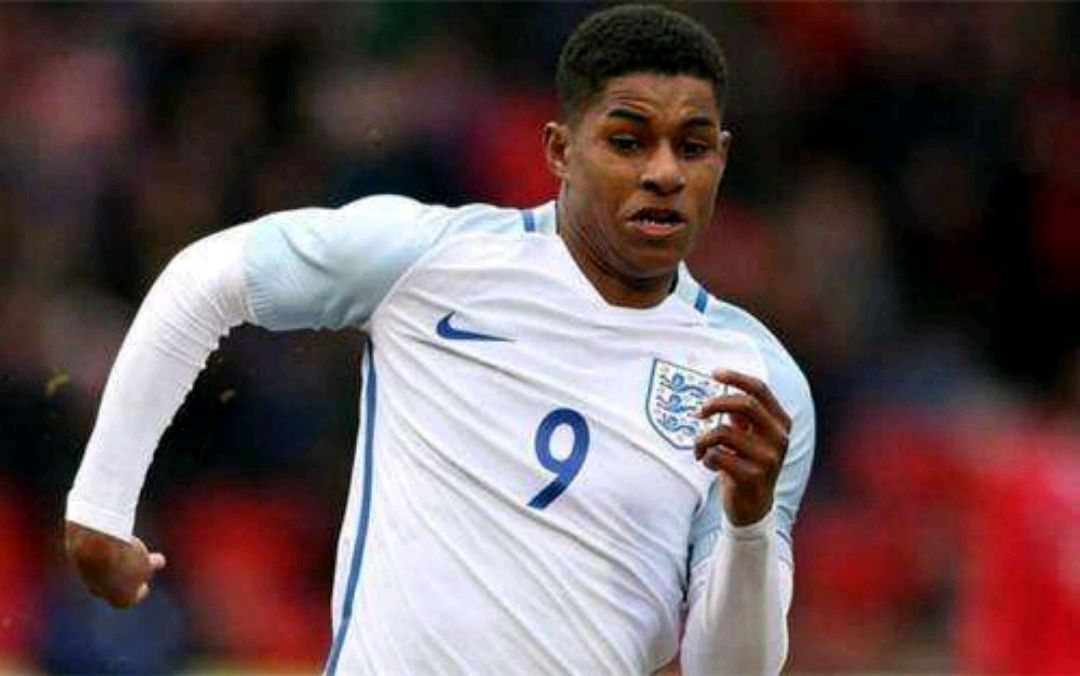 瑞典全取三分，提前晋级欧锦赛！