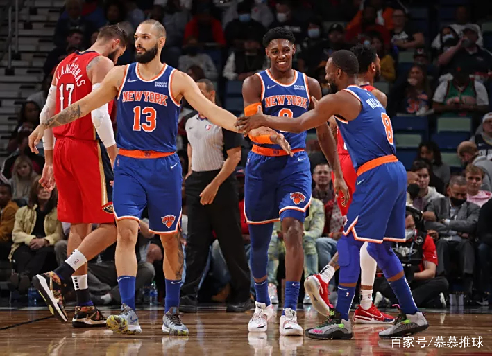 北美篮球联赛:纽约尼克斯主场大胜多伦多猛龙