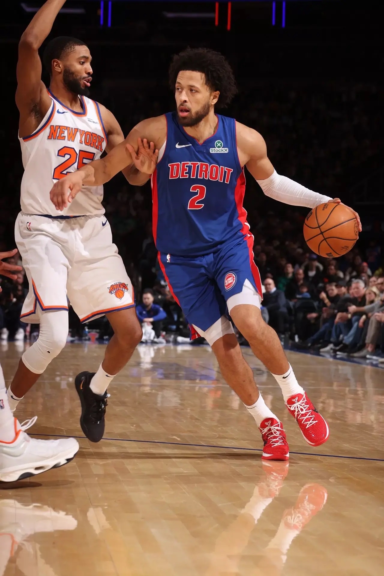 尼克斯在主场不敌活塞，遗憾失利