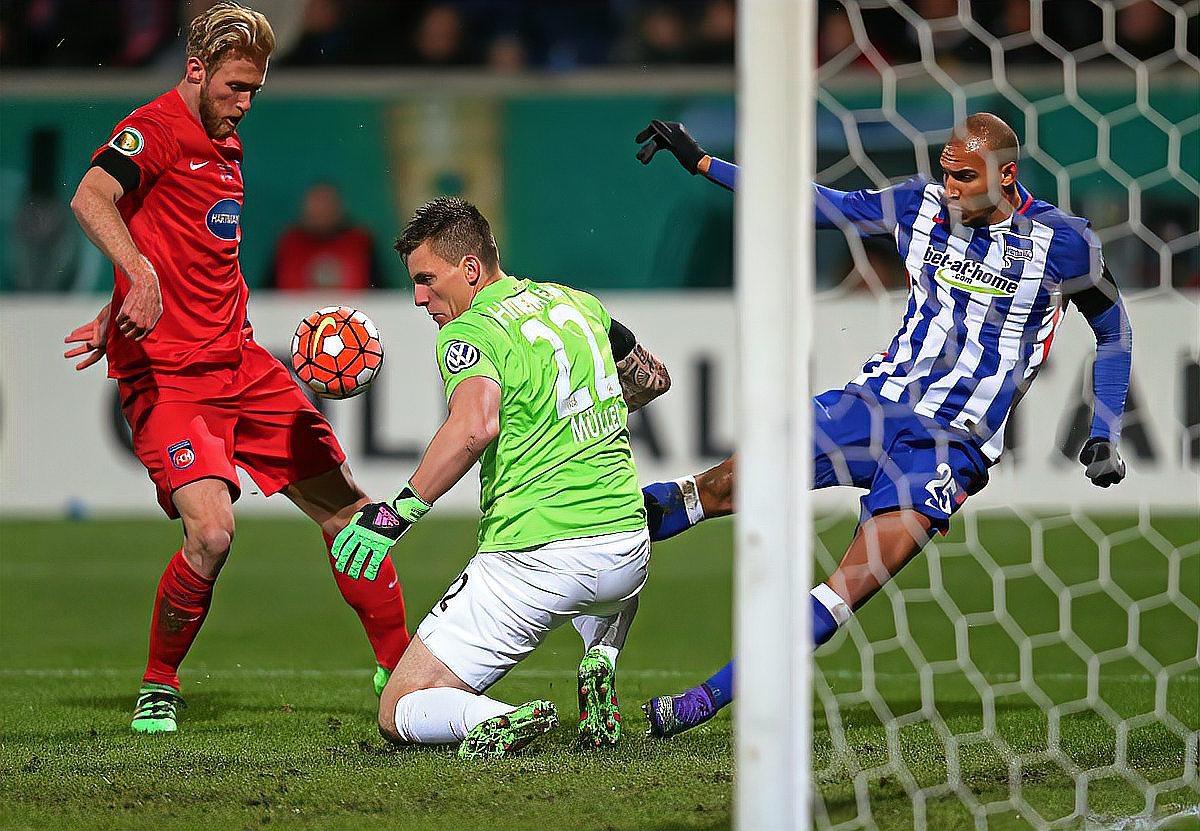 霍芬海姆球员透露在训练中练习新战术，为下场比赛做出准备的简单介绍