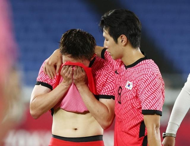 日本球队惨遭淘汰，球迷沮丧不已的简单介绍