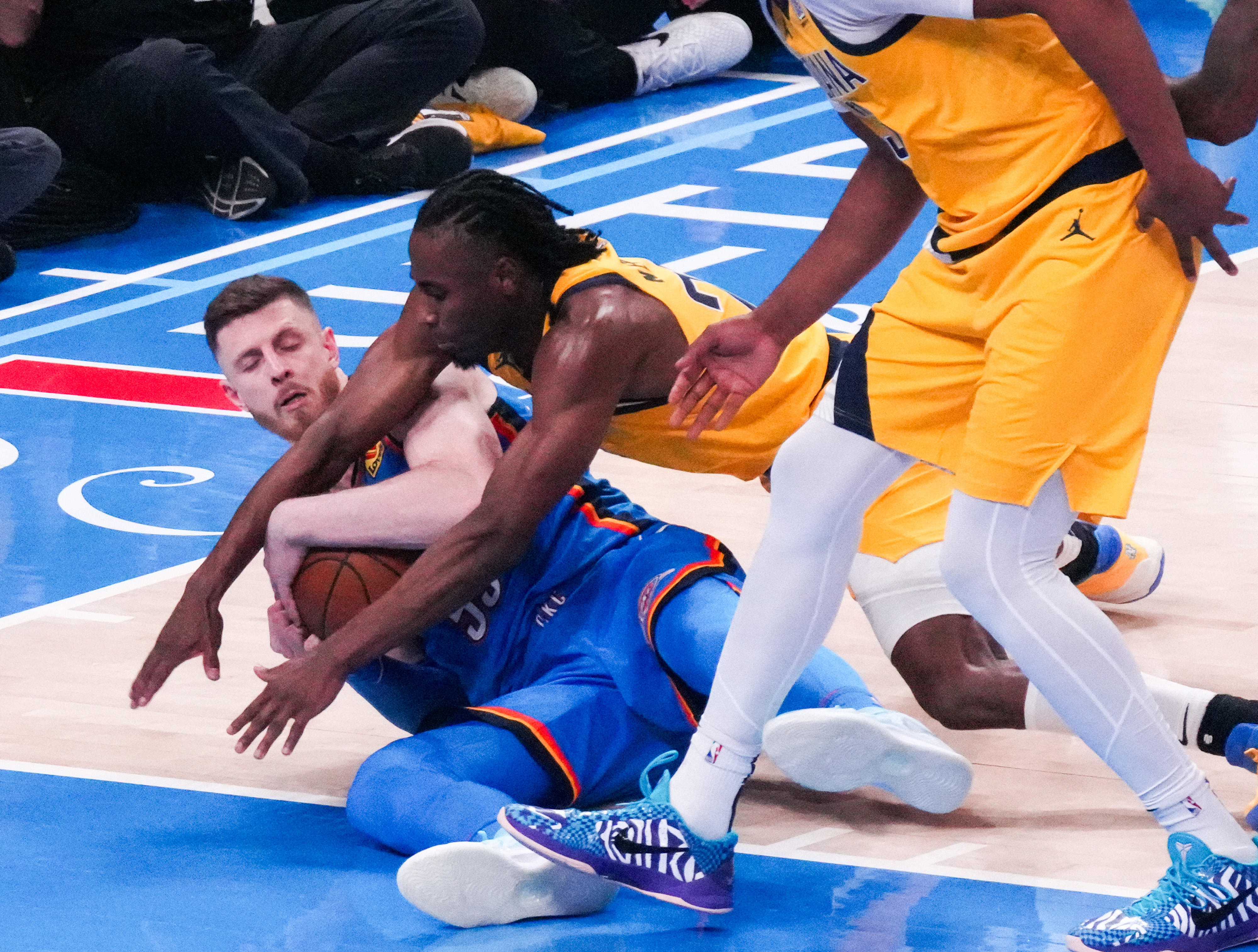 勇士vs雷霆，胜者晋级