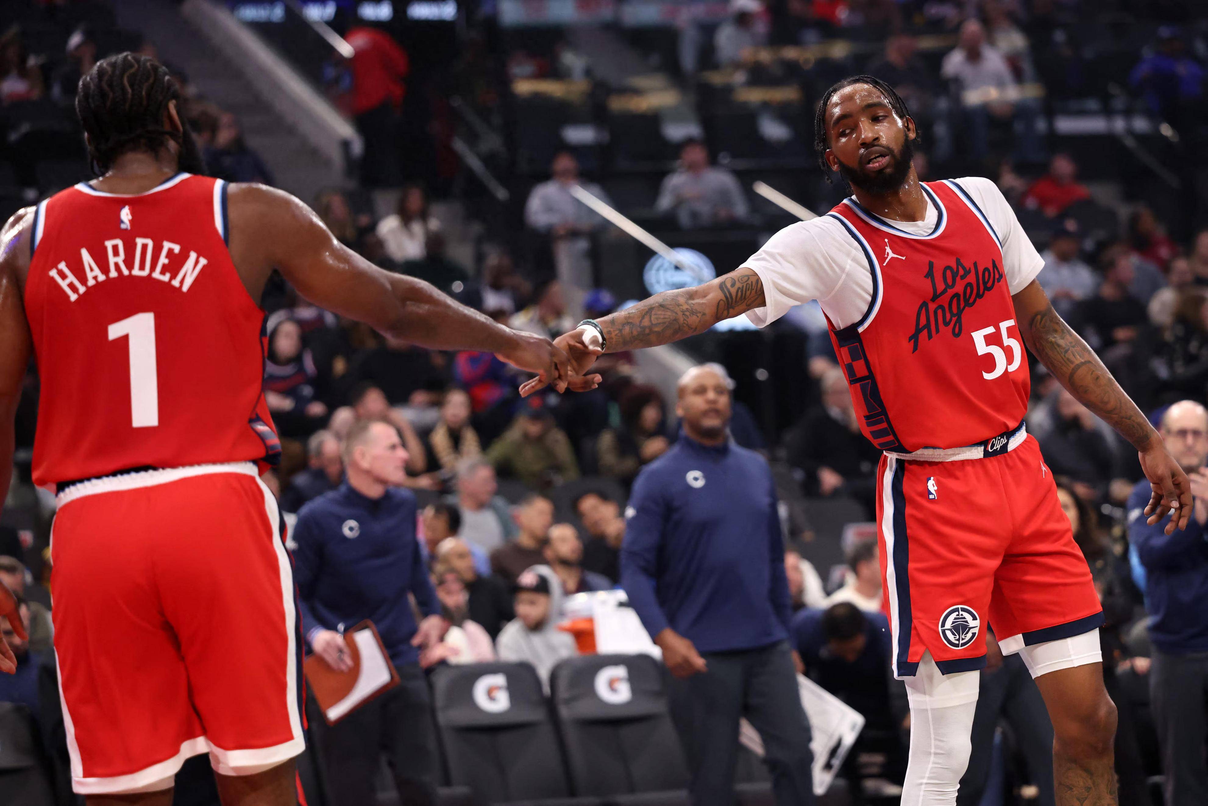 快船战胜凯尔特人，取得三连胜