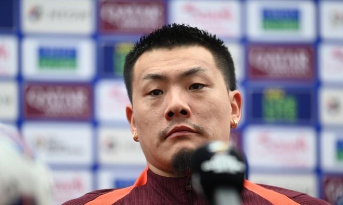 国足备战世预赛：李铁：新的开始新的士气