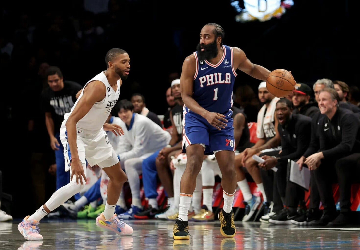 火箭大胜骑士，哈登得到32分