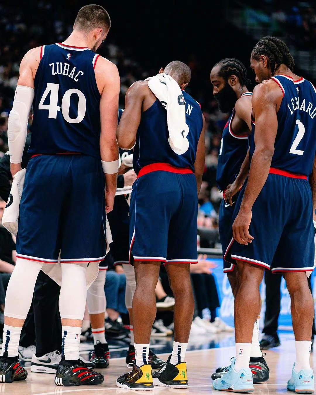 快船客场逆转猛龙,取得两连胜 快船客场逆转猛龙,取得两连胜